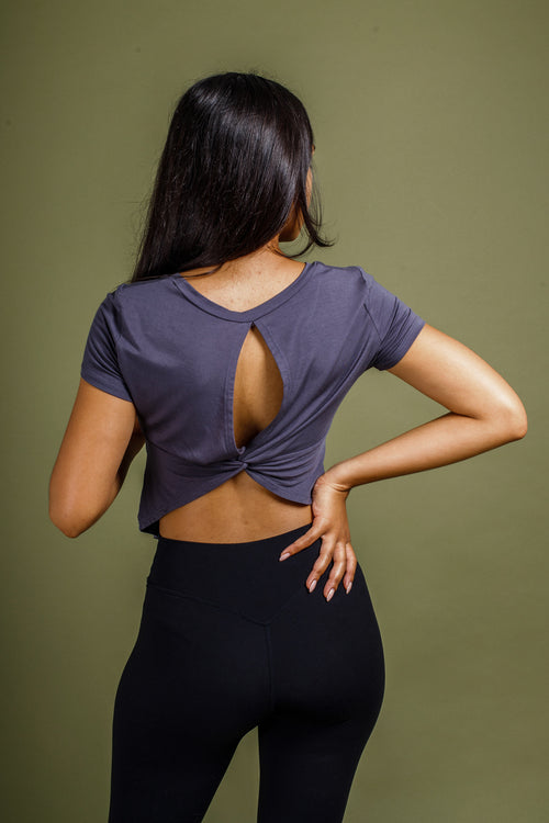 The contour cross tee