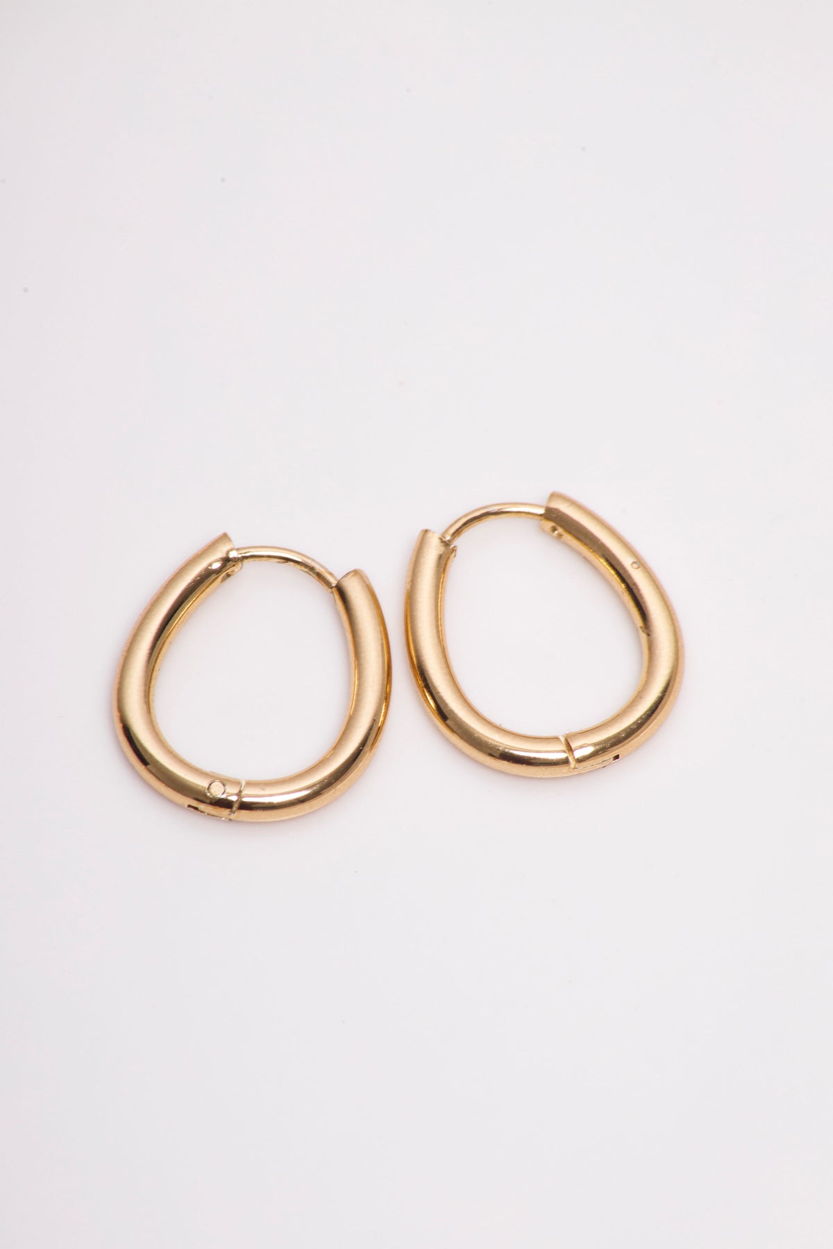 Mini oval hoops
